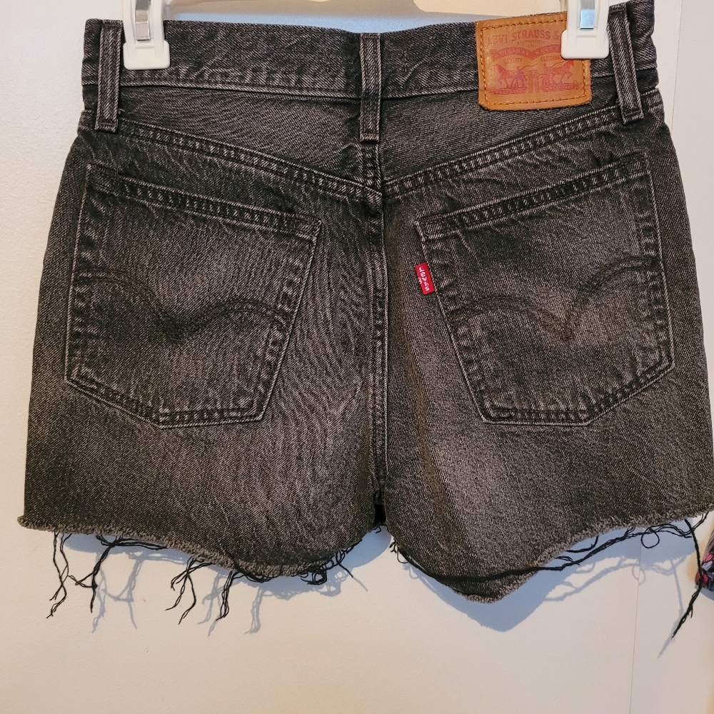 Black cut off embellished Levi Shorts - Picture 2 of 4